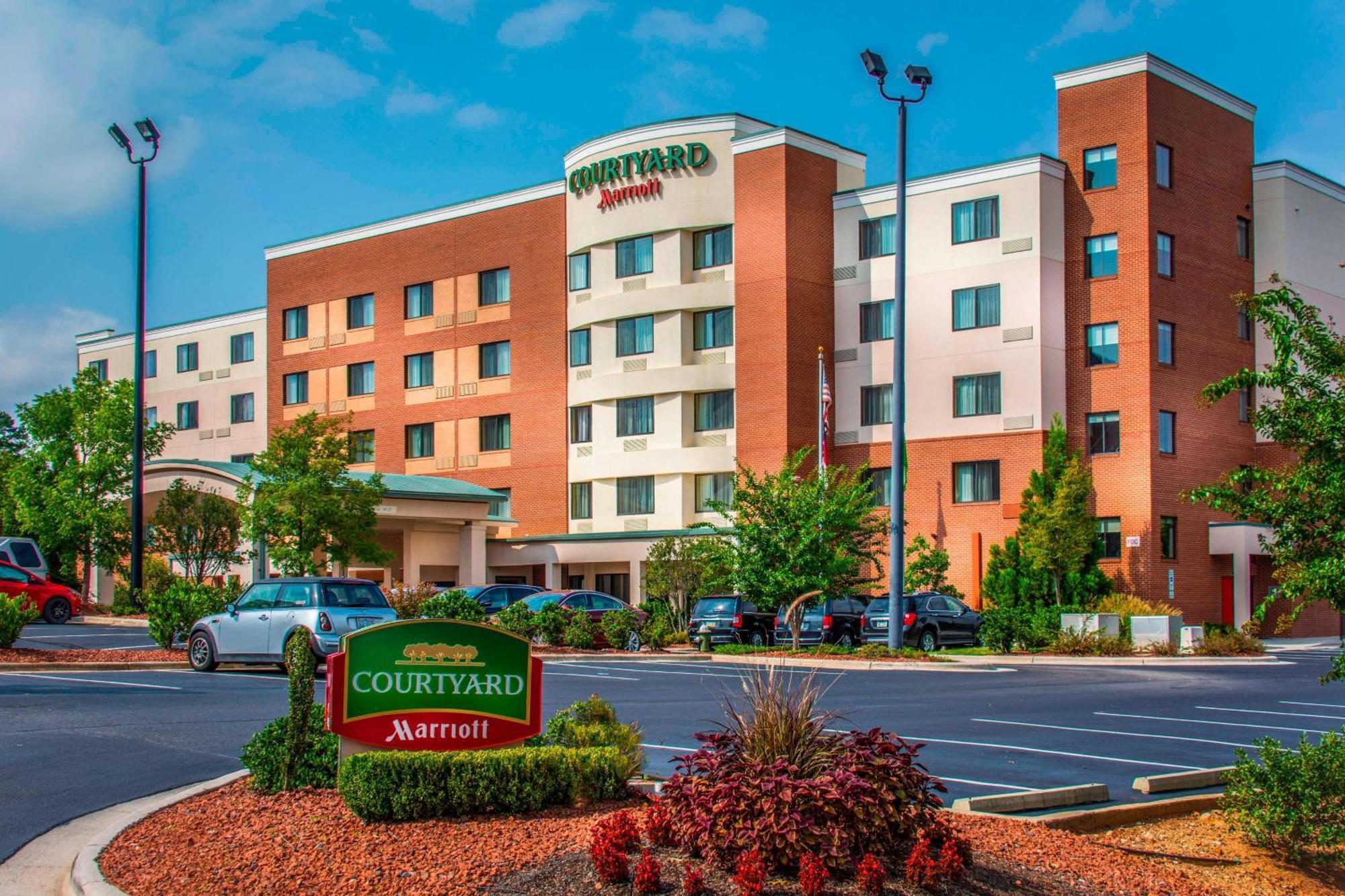 Courtyard Greensboro Airport Eksteriør bilde